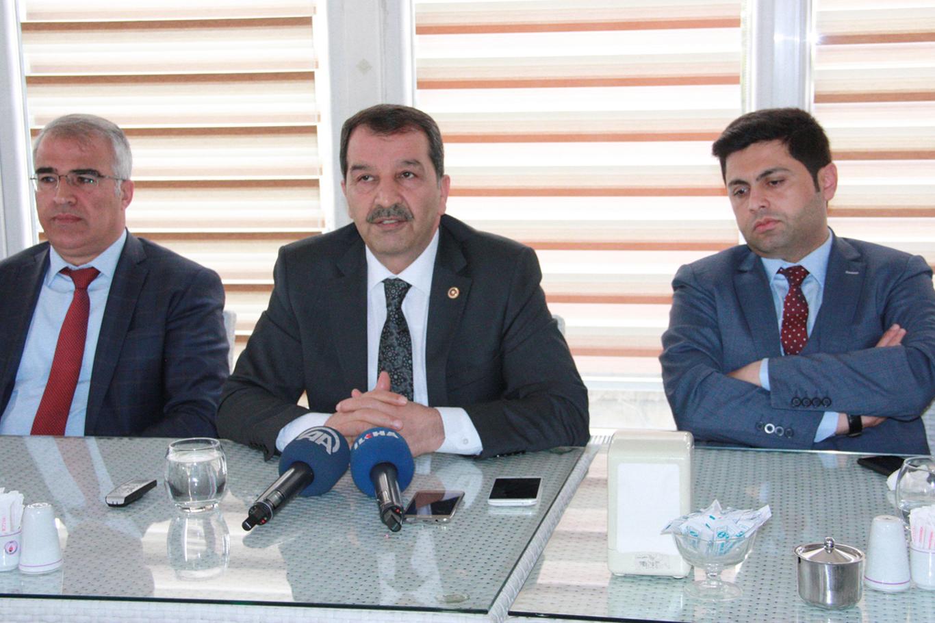 "Mevcut sistem kriz üreten bir sistem" "Mevcut sistem kriz üreten bir sistem"